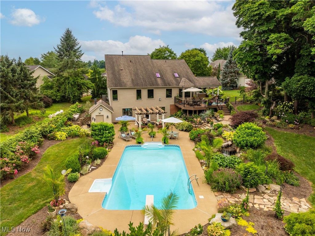 1902 Hollythorne Road Northeast Canton, OH 44721 - Photo 6 of 49 Gallery Image 6