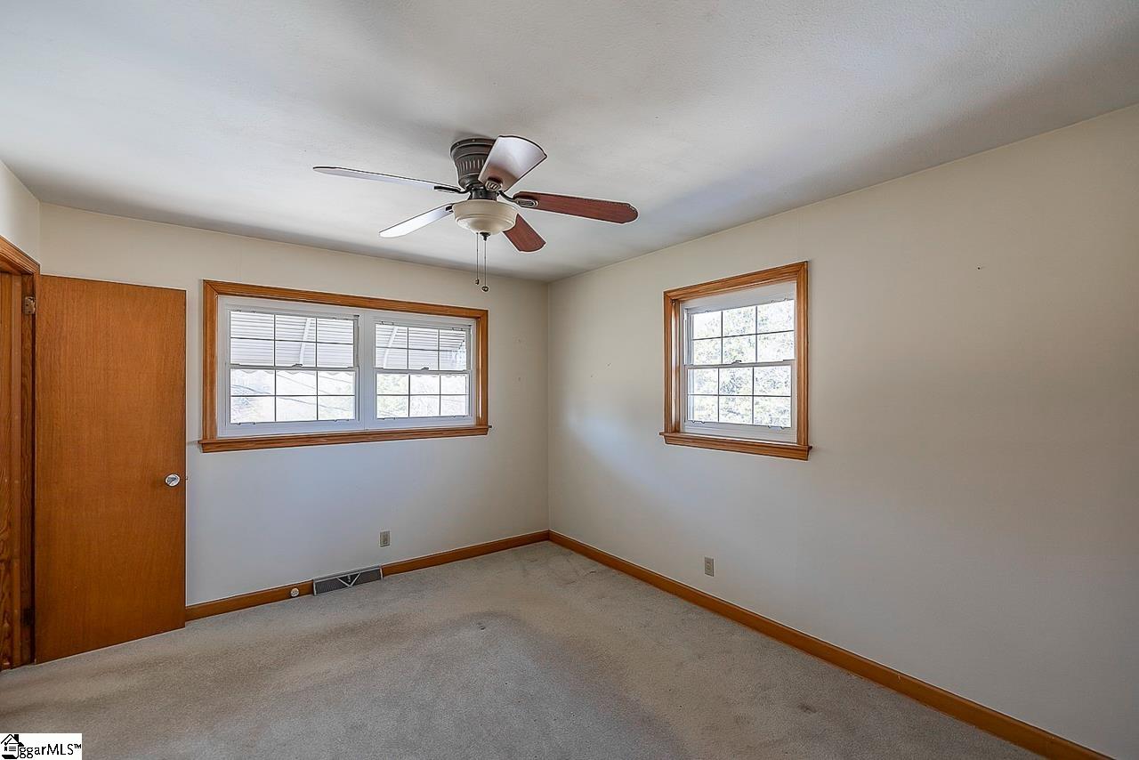 220 Fowler Circle Greenville, SC 29607 - Photo 20 of 33