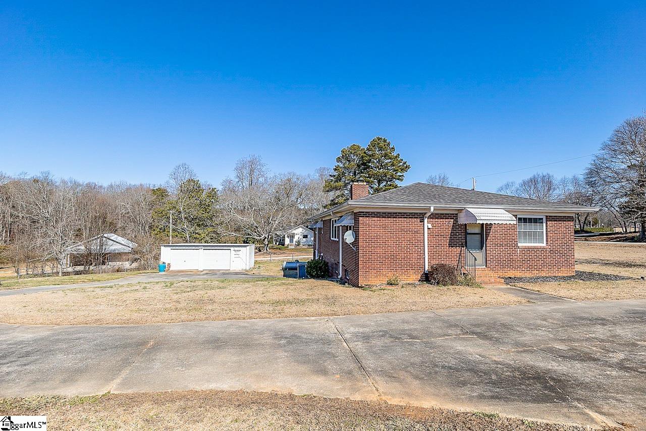 220 Fowler Circle Greenville, SC 29607 - Photo 27 of 33