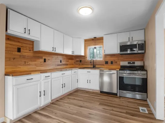 $349,900 | 5225 Highway 89, Butler, NY 14590