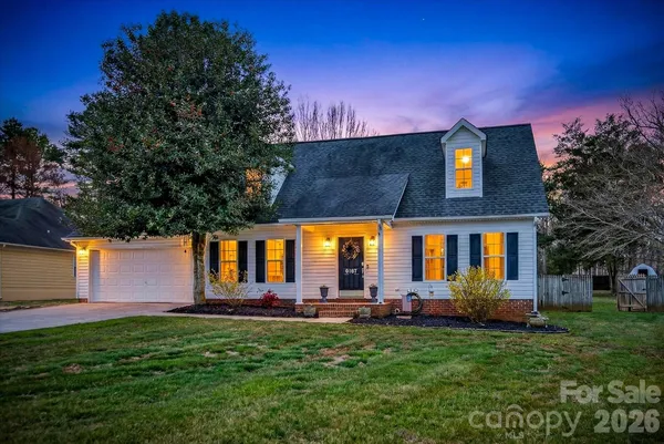 $385,000 | 6107 Colchester Lane, Matthews, NC 28104