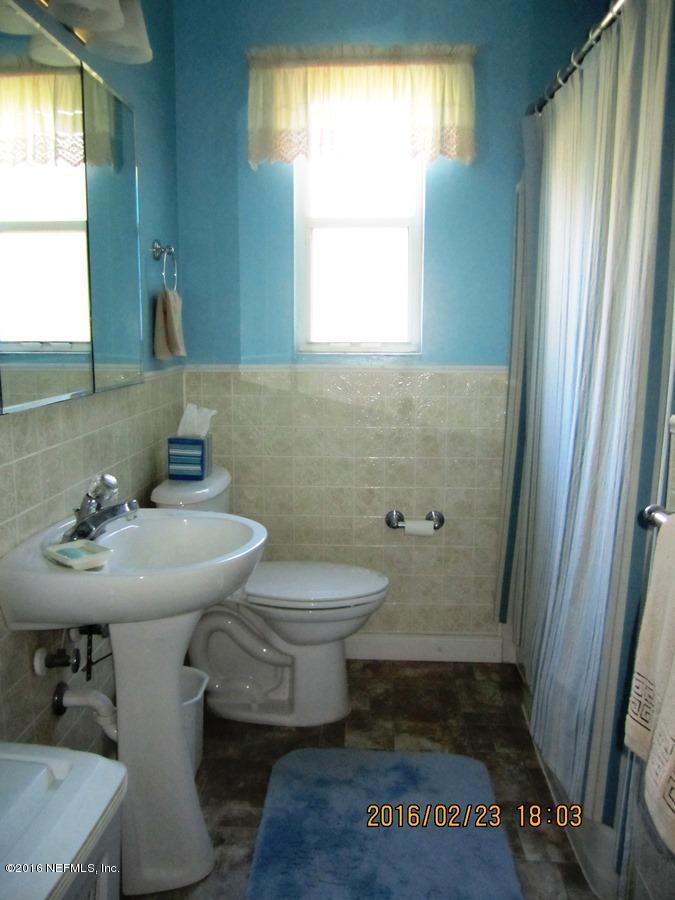2413 Lotus Road East Jacksonville, FL 32211 - Photo 12 of 16 Bath