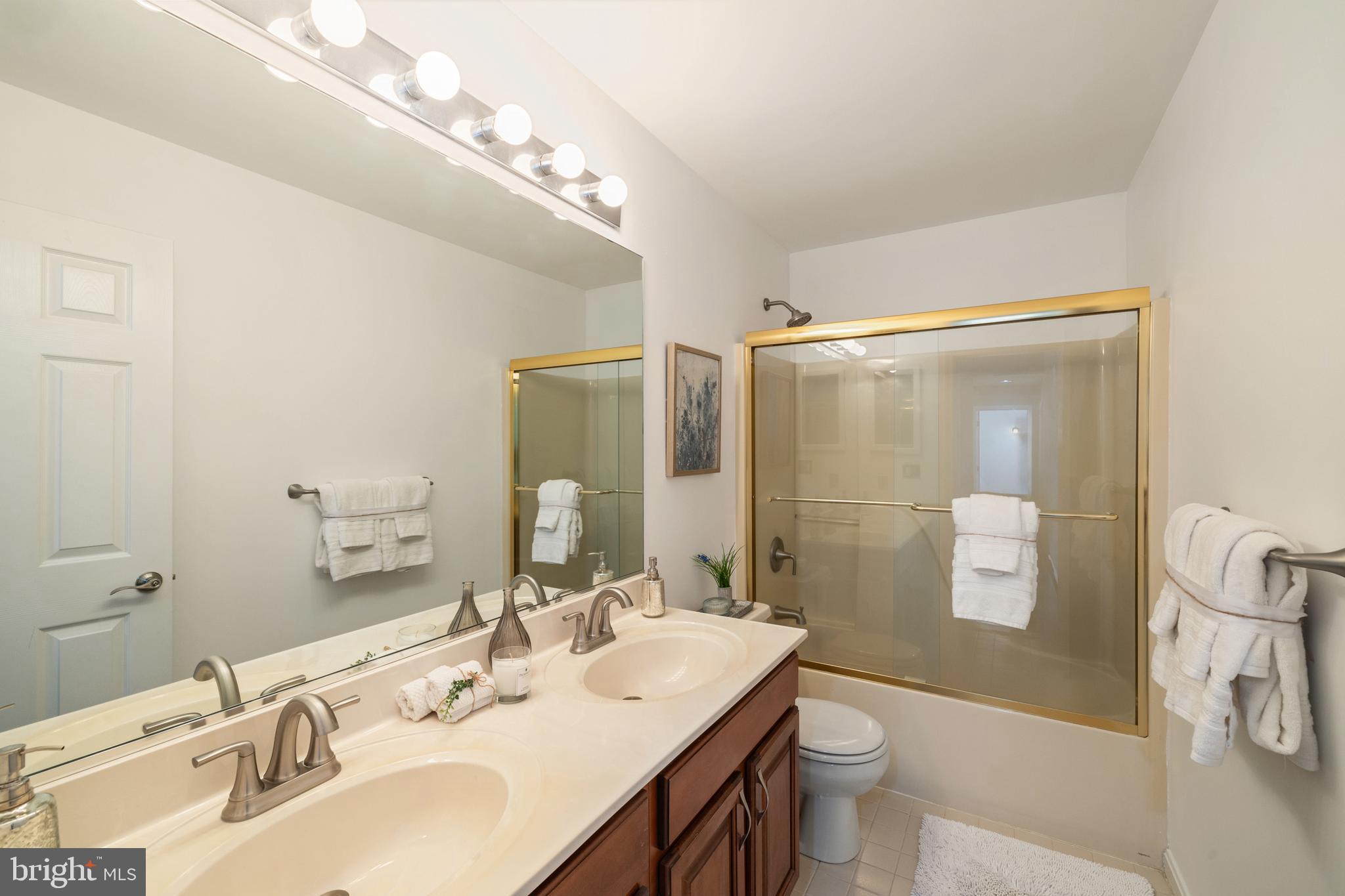 1469 Pleasant Lake Road Annapolis, MD 21409 - Photo 35 of 68 2nd Master bathroom