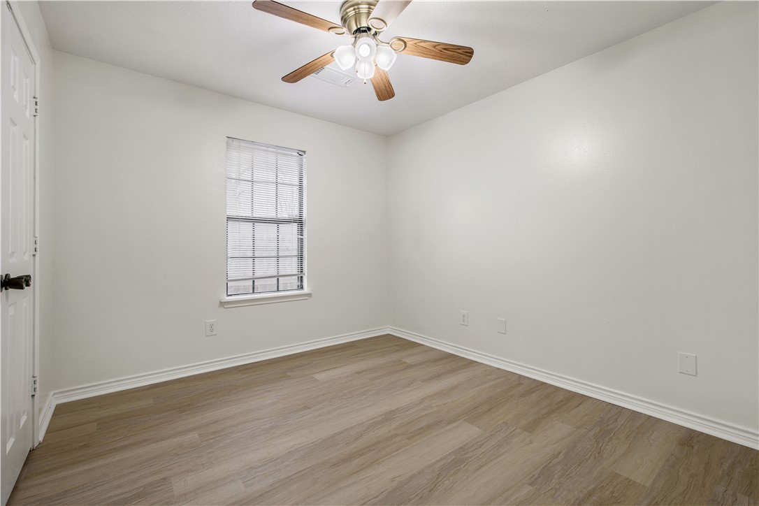 907 West 16th Street Bryan, TX 77803 - Photo 11 of 16