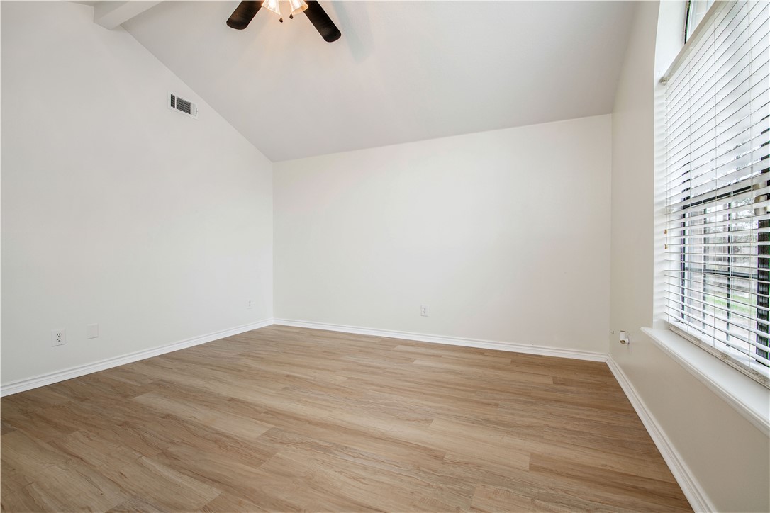 907 West 16th Street Bryan, TX 77803 - Photo 3 of 16