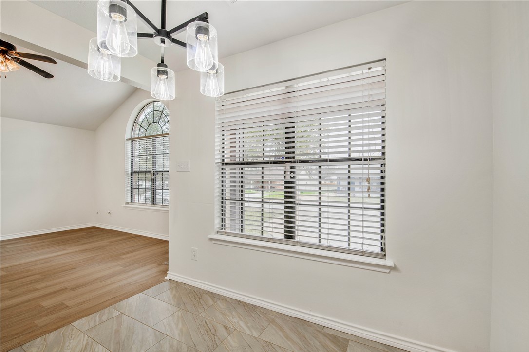 907 West 16th Street Bryan, TX 77803 - Photo 6 of 16