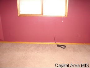 10 Lilac Lane Springfield, IL 62702 - Photo 9 of 12 Gallery Image 9