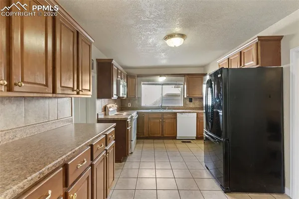 $469,000 | 502 East Boulder Street, Colorado Springs, CO 80903