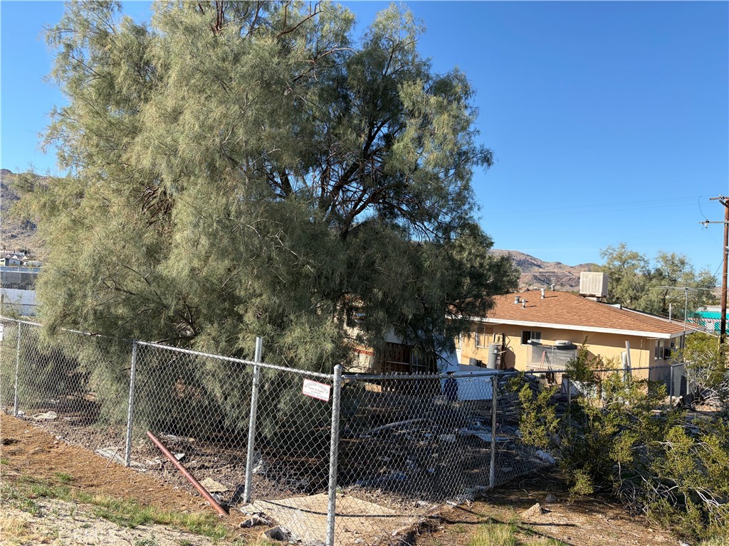 72898 Old Dale Road Twentynine Palms, CA 92277 - Photo 6 of 18