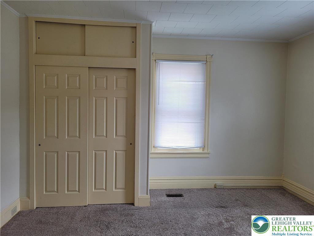 1024 Delaware Avenue, Unit 1 Bethlehem, PA 18015 - Photo 12 of 17 an empty room with a window