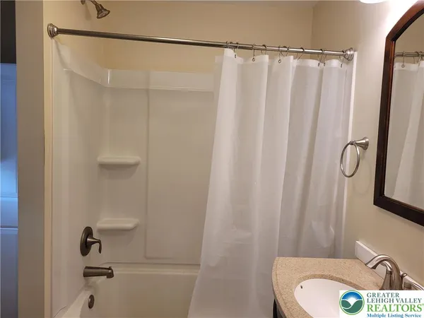 $1,400 | 1024 Delaware Avenue, Unit 1, Bethlehem, PA 18015