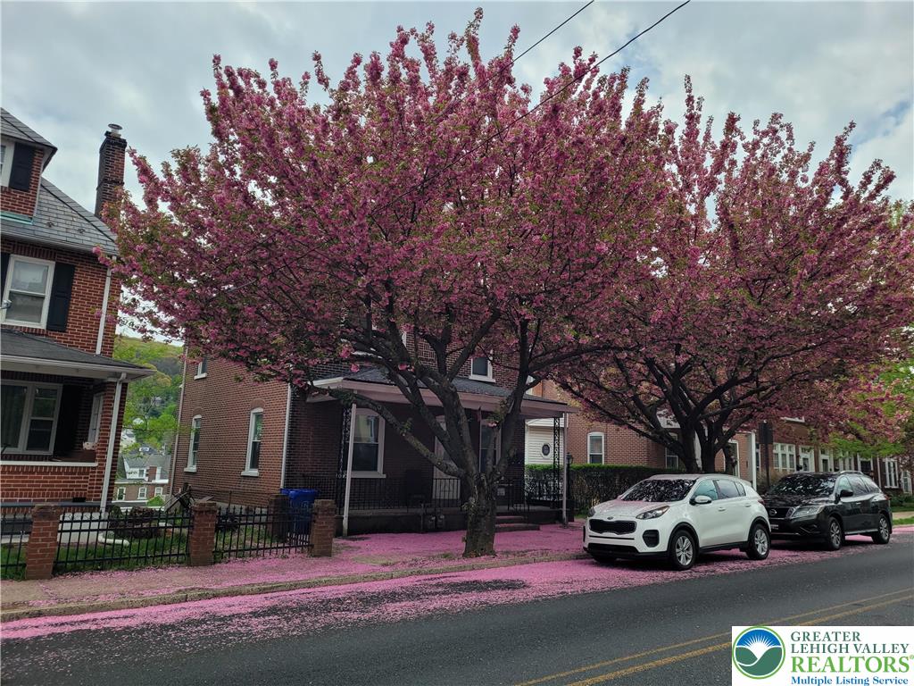 1024 Delaware Avenue, Unit 1 Bethlehem, PA 18015 - Photo 2 of 17 a car parked in front of a building