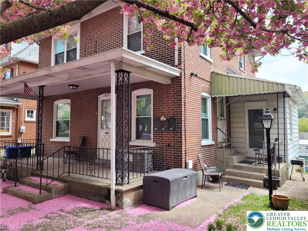1024 Delaware Avenue, Unit 1 Bethlehem, PA 18015 - Photo 7 of 17 a view of a house with a outdoor view