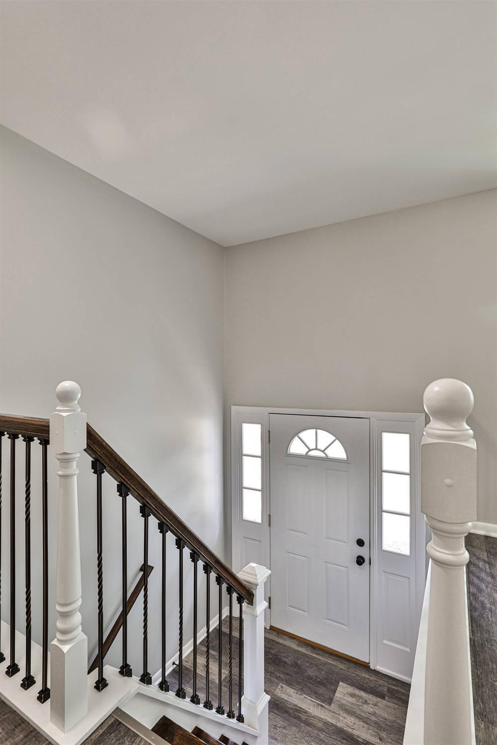 1001 Bay Road West Harrison, IN 47060 - Photo 3 of 41 Gallery Image 3