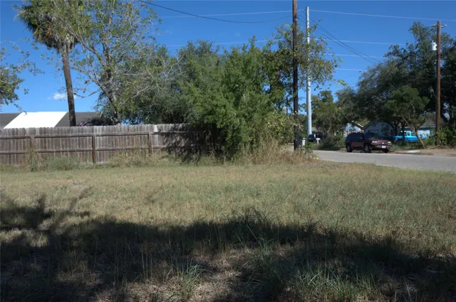 a view of a outdoor space and a lake view