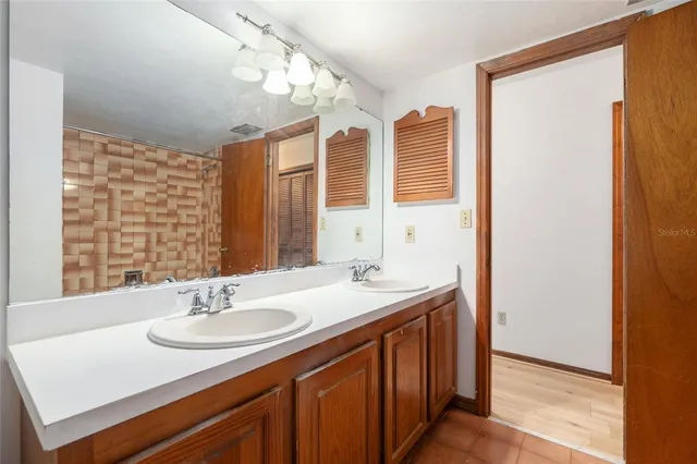 $499,000 | 5827 Northwest 54 Way, Gainesville, FL 32653