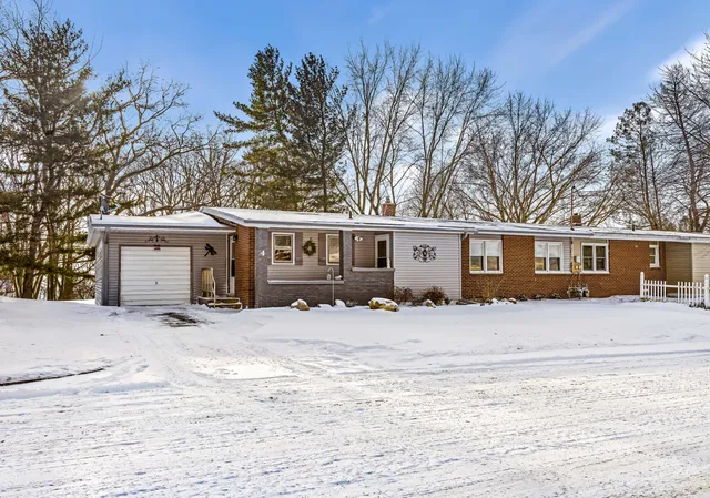$175,000 | 4 Tony Tiger Trail, Springfield, MI 49037