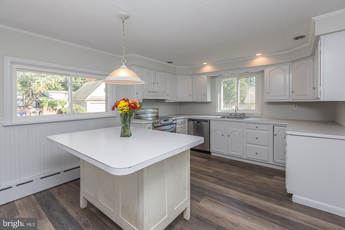 25 Mill Road Havertown, PA 19083 - Photo 11 of 31