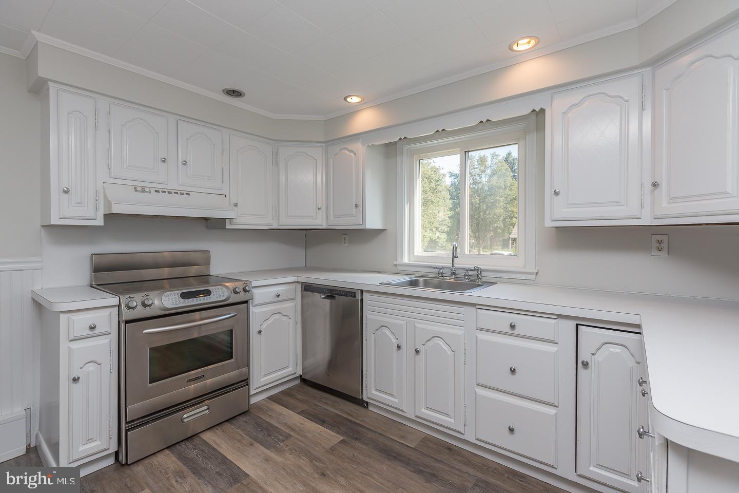 25 Mill Road Havertown, PA 19083 - Photo 13 of 31