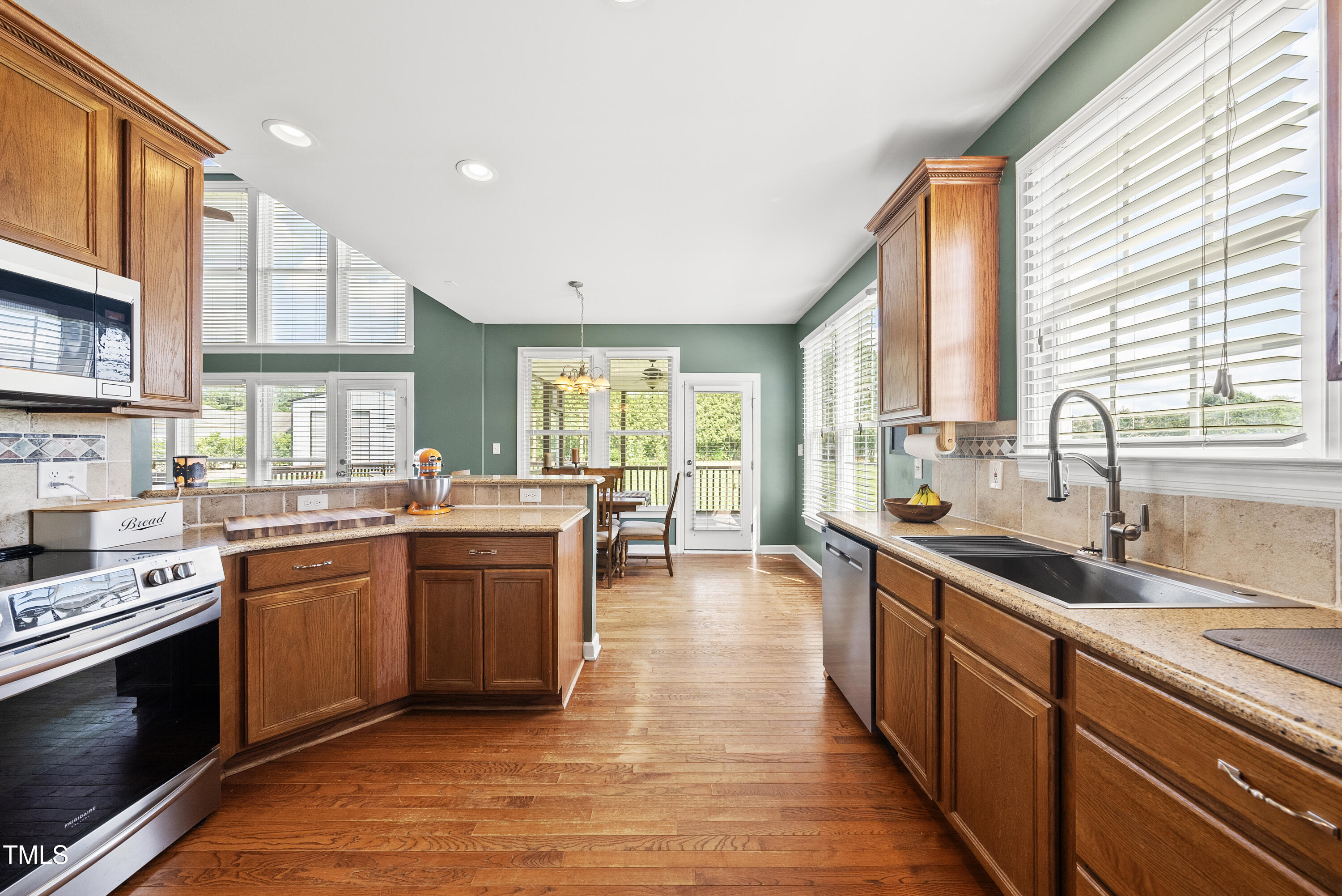 995 Peele Road Clayton, NC 27520 - Photo 13 of 40 DSC06219