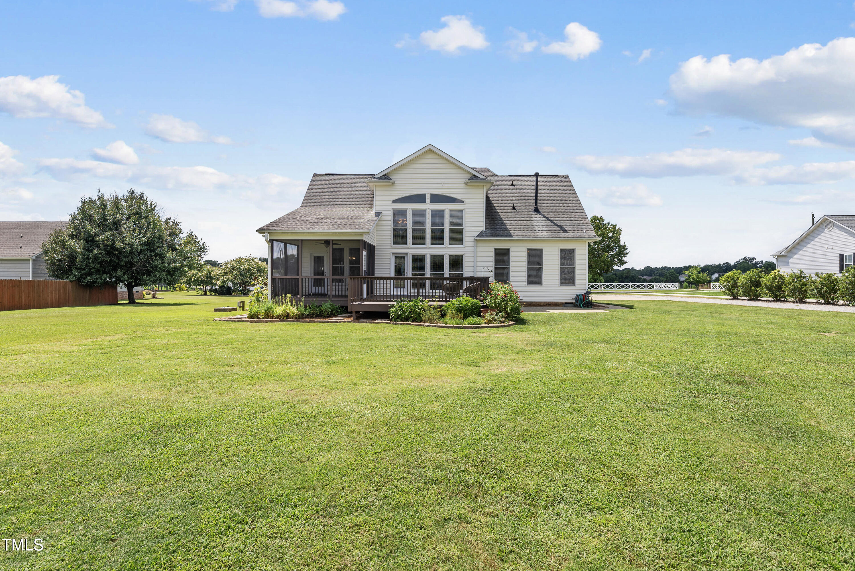 995 Peele Road Clayton, NC 27520 - Photo 3 of 40 DSC06166