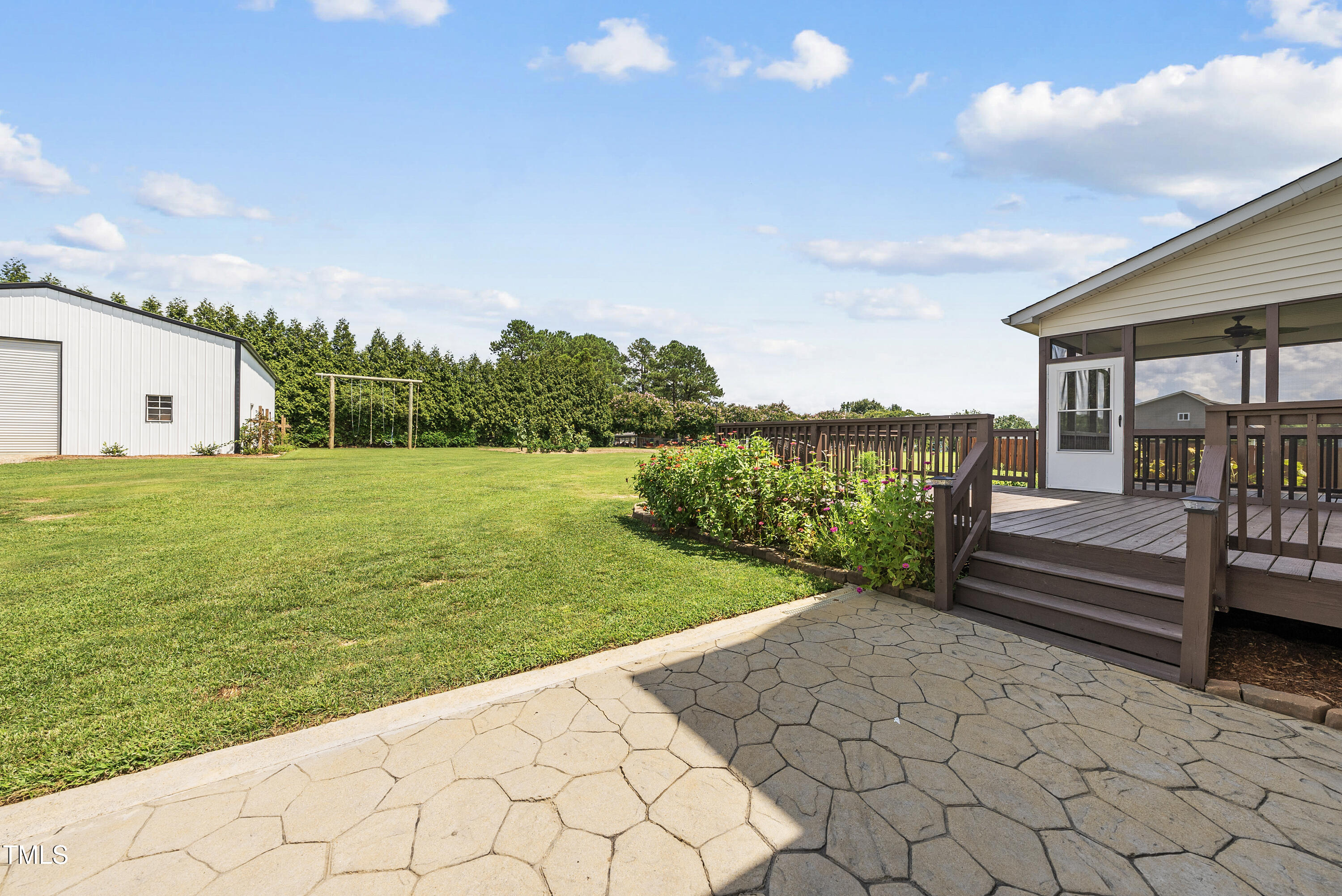 995 Peele Road Clayton, NC 27520 - Photo 5 of 40 DSC06175