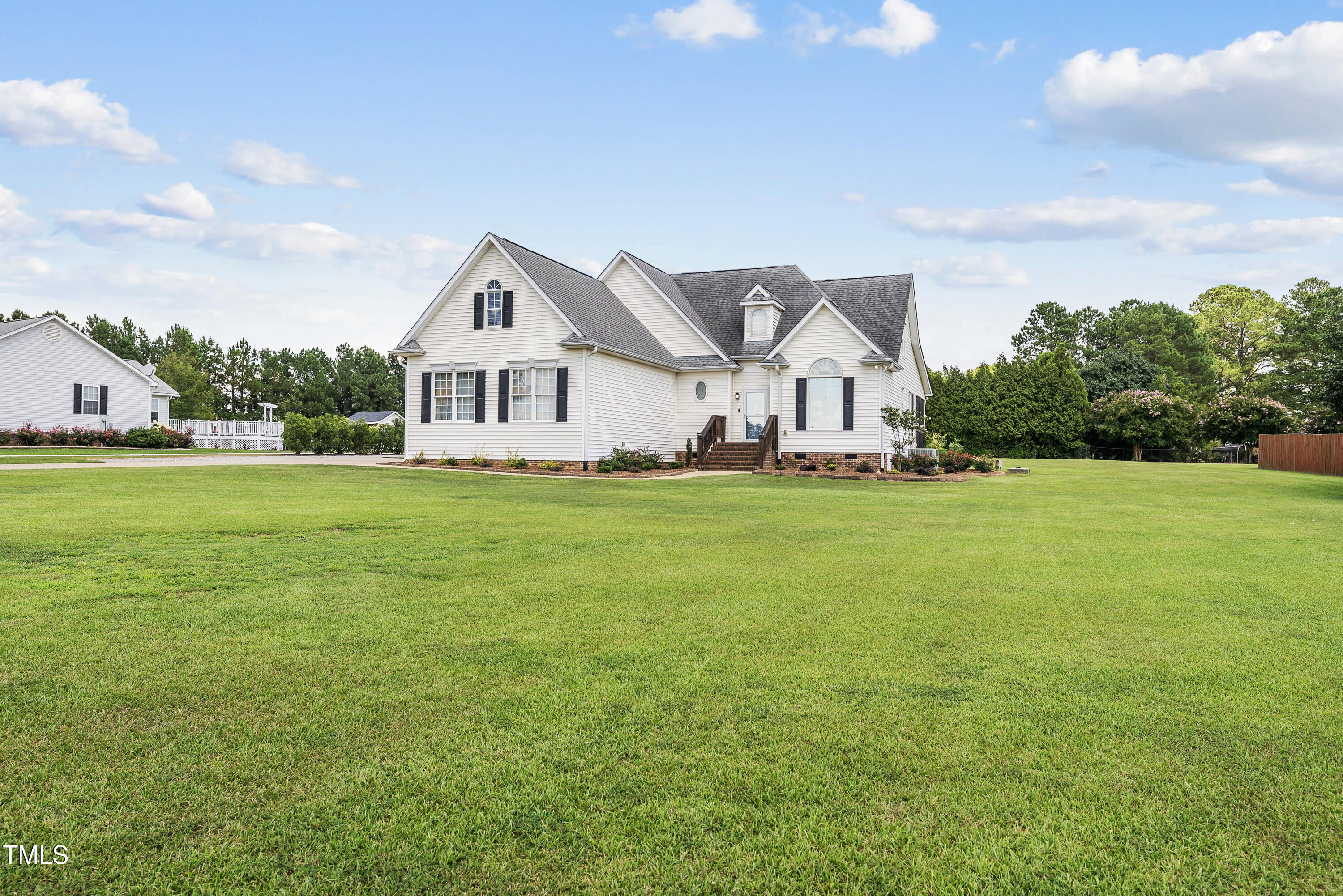 995 Peele Road Clayton, NC 27520 - Photo 7 of 40 DSC06148