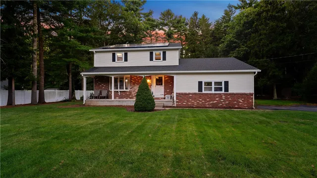 $550,000 | 89 Wisteria Drive, Coventry, RI 02816