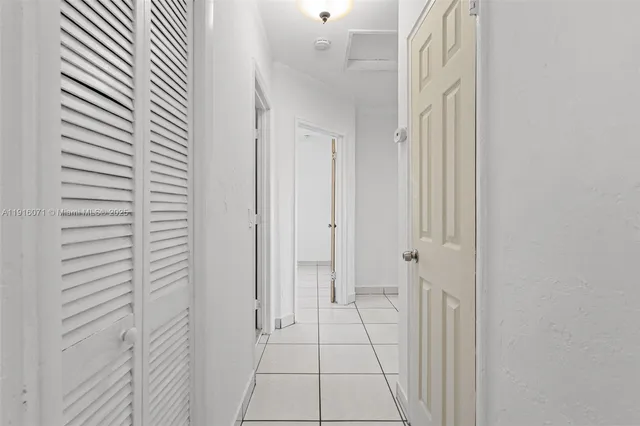 $3,800 | 911 East 32nd Street, Hialeah, FL 33013