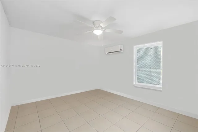 $3,800 | 911 East 32nd Street, Hialeah, FL 33013