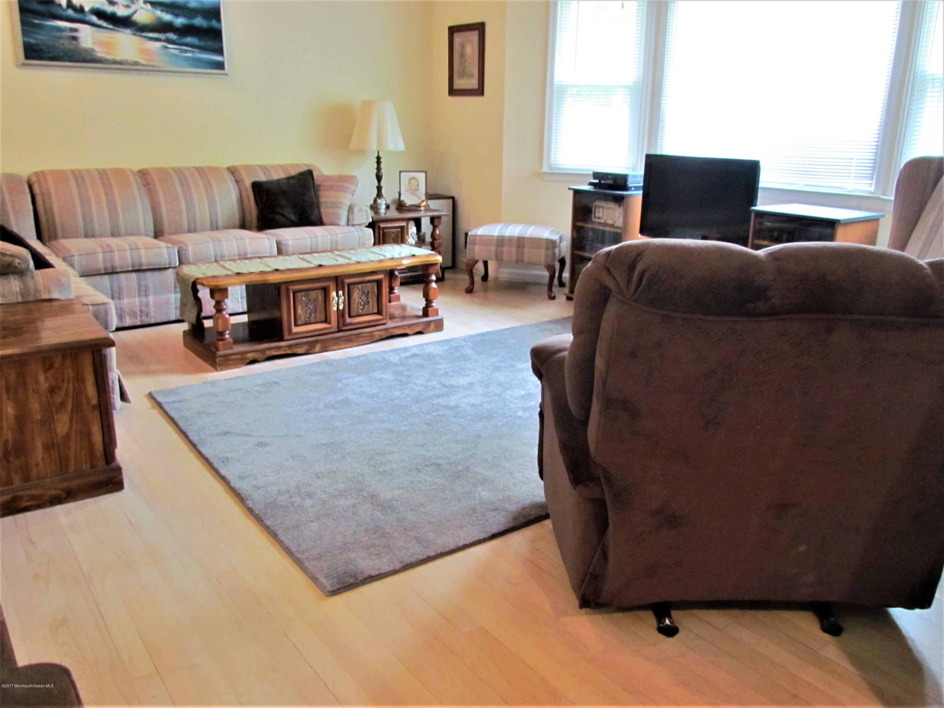 852 Colts Neck Road Freehold, NJ 07728 - Photo 11 of 19 IMG_4978 (2)