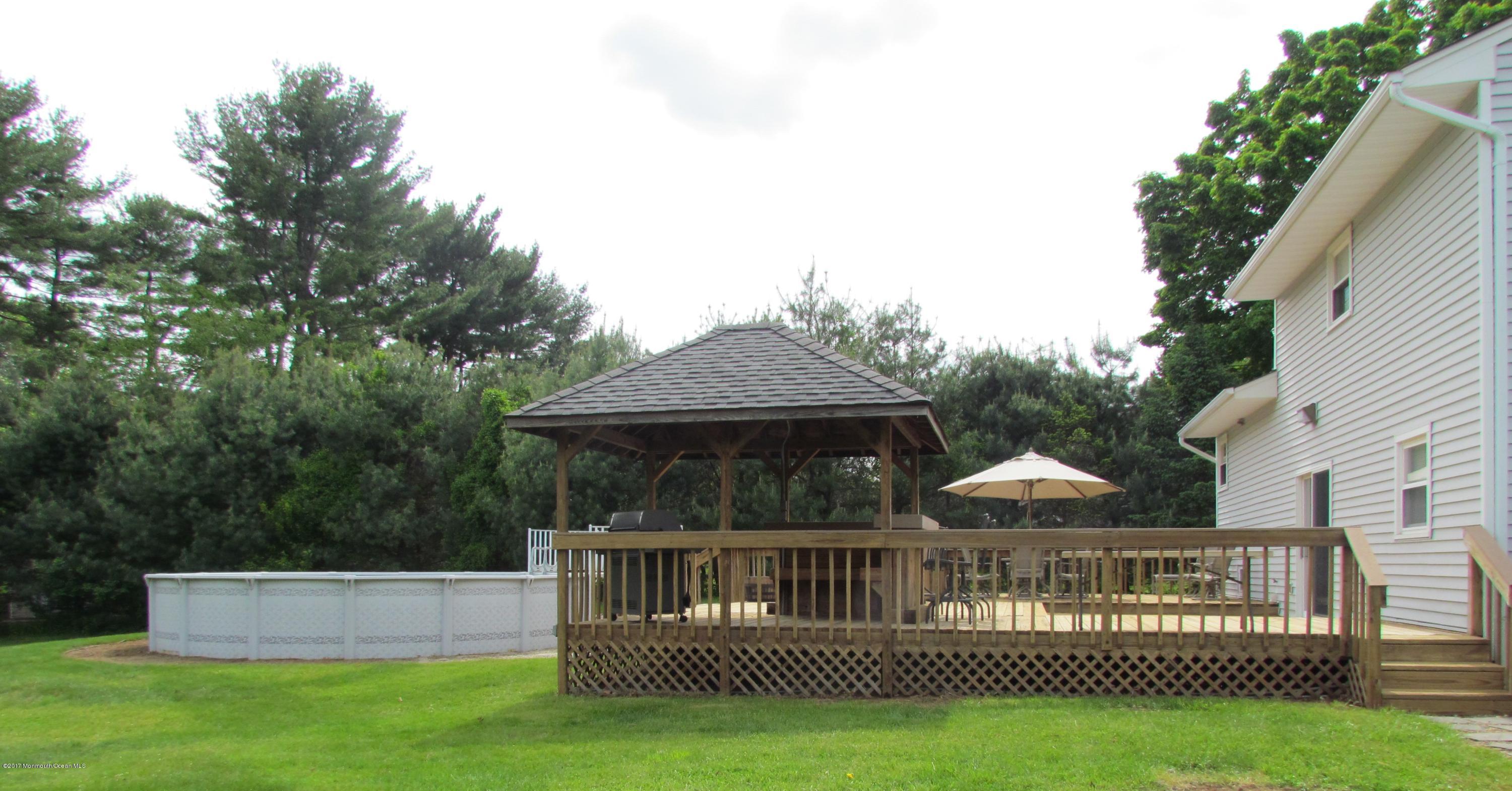 852 Colts Neck Road Freehold, NJ 07728 - Photo 16 of 19 IMG_4970 (2)
