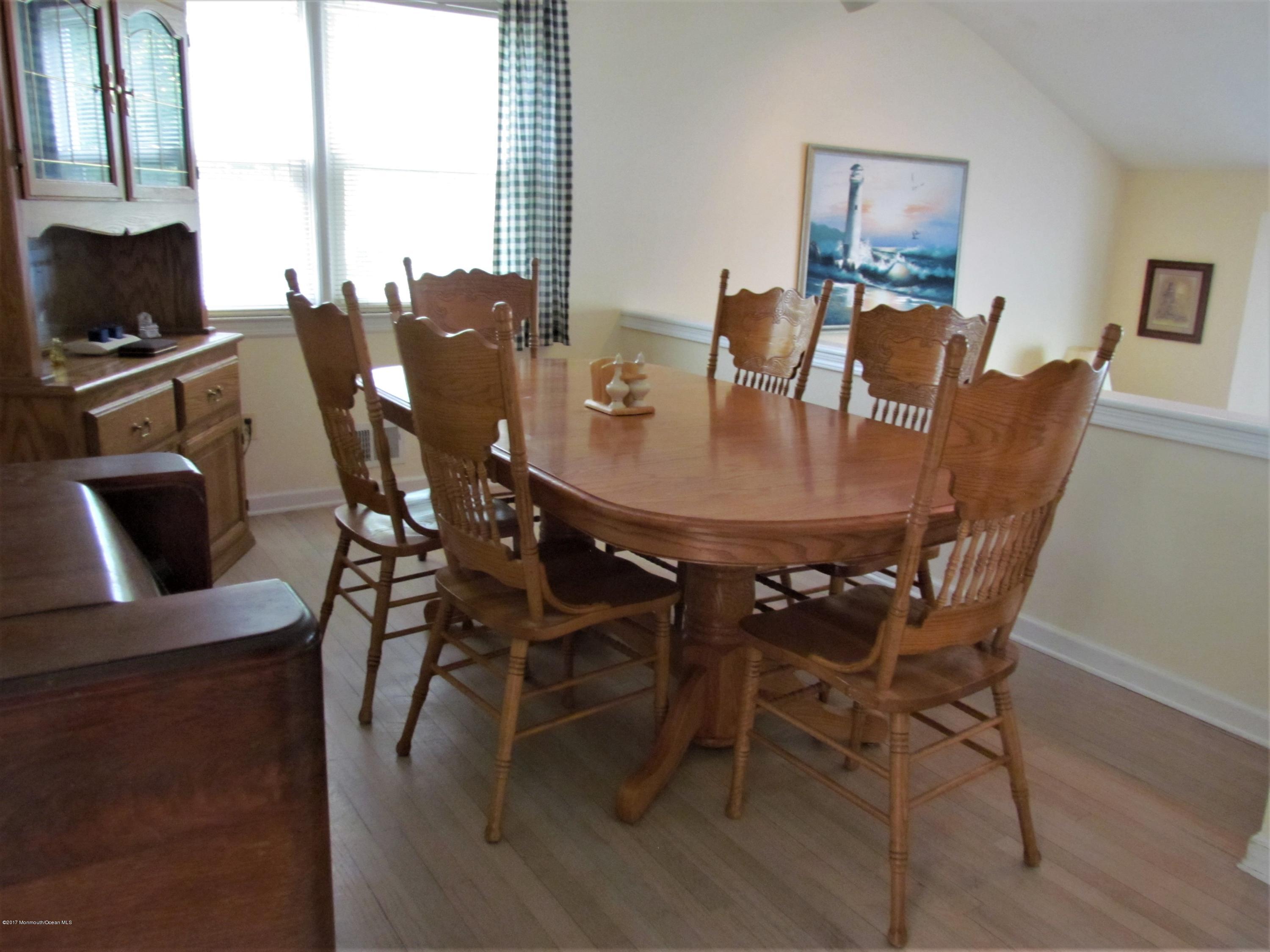 852 Colts Neck Road Freehold, NJ 07728 - Photo 8 of 19 IMG_4985 (2)