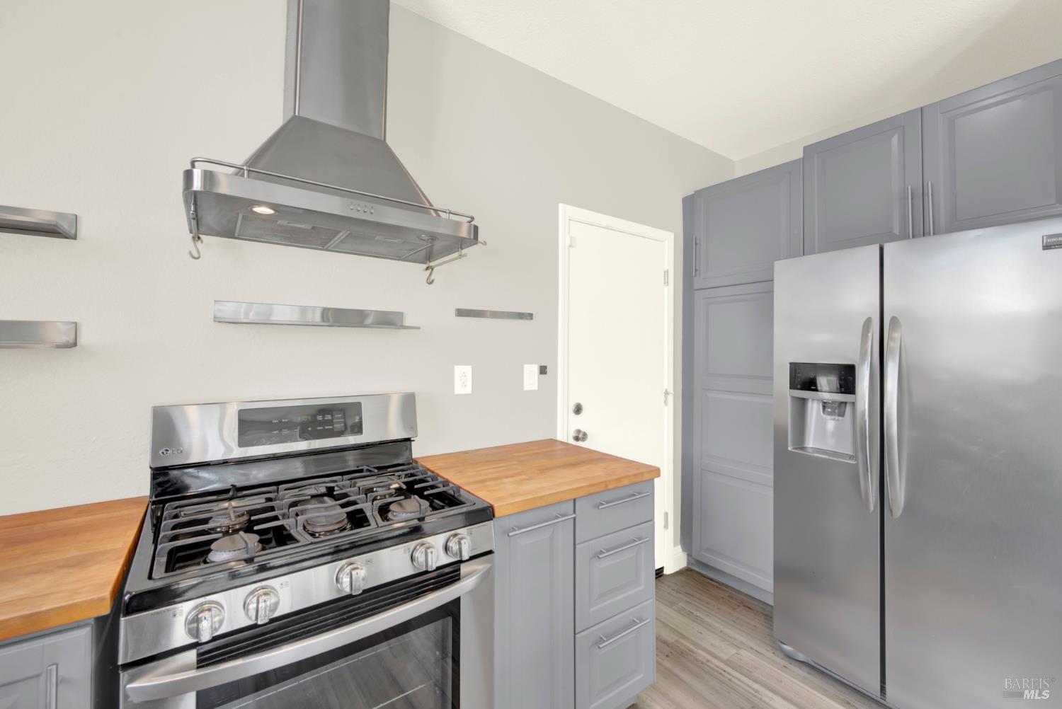 702 Racoon Court Fairfield, CA 94533 - Photo 14 of 37