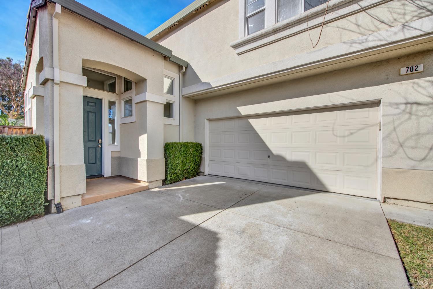 702 Racoon Court Fairfield, CA 94533 - Photo 4 of 37