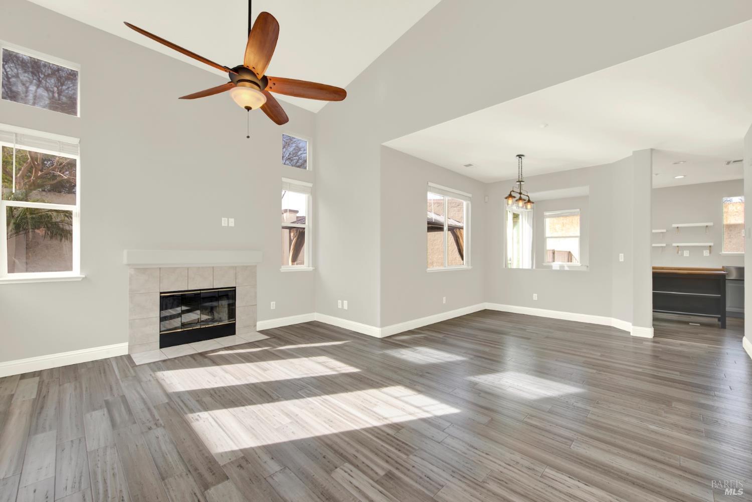 702 Racoon Court Fairfield, CA 94533 - Photo 6 of 37