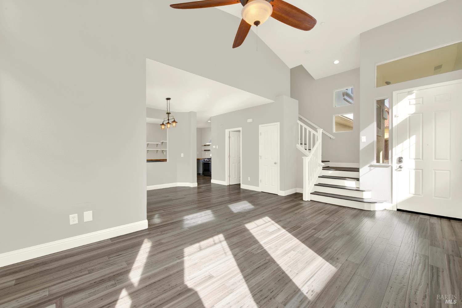 702 Racoon Court Fairfield, CA 94533 - Photo 8 of 37