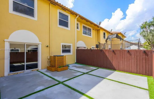$3,400 | Vizcaya, Miramar, FL 33027