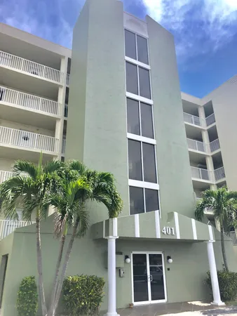 $3,500 | 401 Jimmy Buffett Mem Highway, Unit 142, Satellite Beach, FL 32937