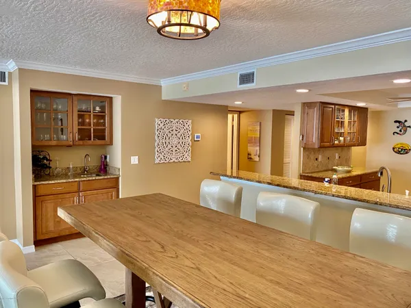 $3,500 | 401 Jimmy Buffett Mem Highway, Unit 142, Satellite Beach, FL 32937