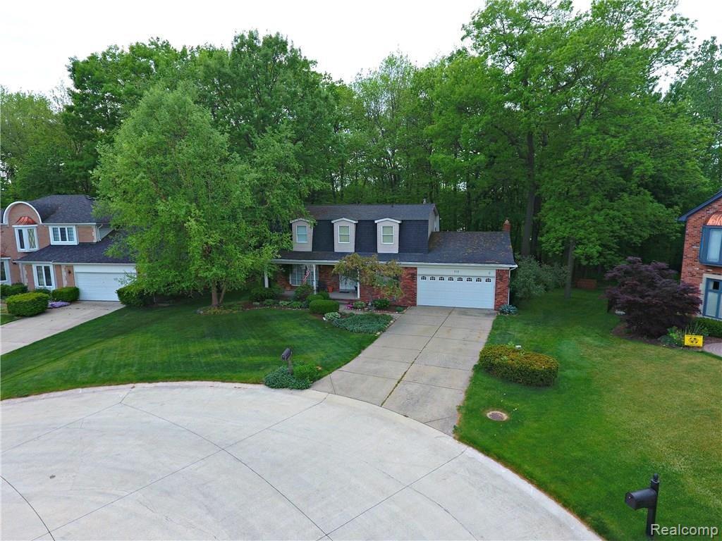 618 Shellbourne Drive Rochester Hills, MI 48309 - Photo 2 of 38