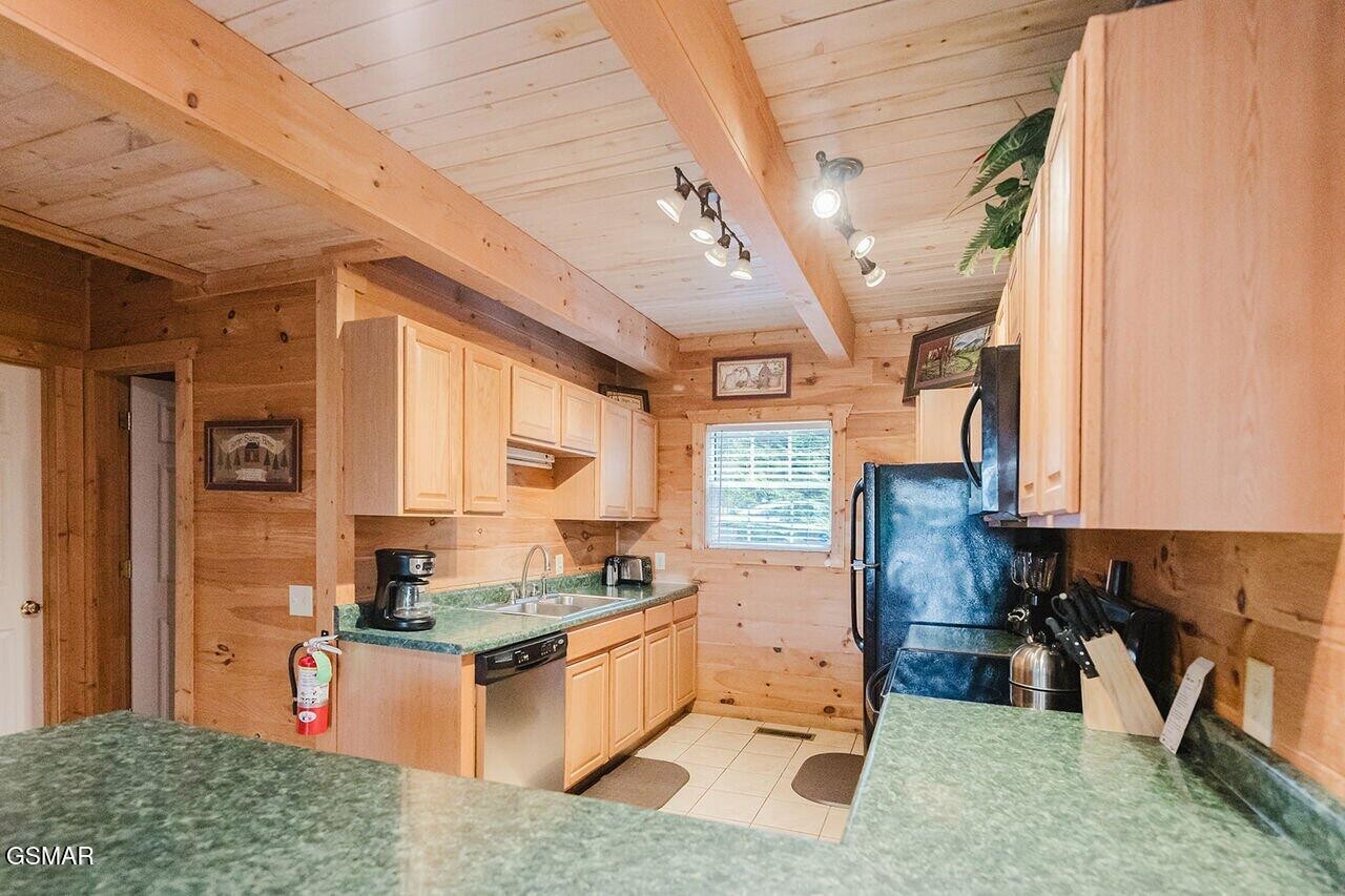 960 Stans Road Gatlinburg, TN 37738 - Photo 7 of 60 Gallery Image 7