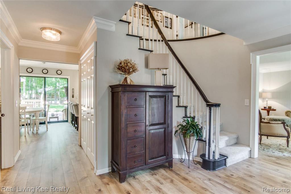 1635 North Kilburn Road Rochester Hills, MI 48306 - Photo 8 of 62