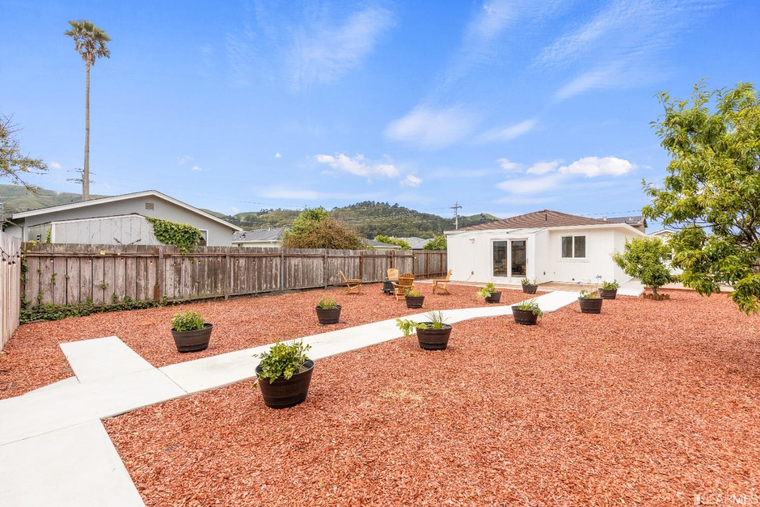 1139 Peralta Road Pacifica, CA 94044 - Photo 36 of 58 a view of swimming pool with outdoor seating