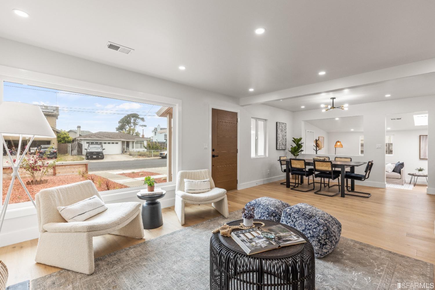 1139 Peralta Road Pacifica, CA 94044 - Photo 6 of 58 a living room with furniture and a table