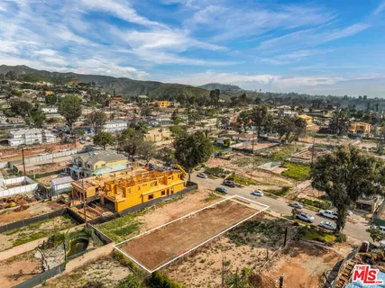 $1,850,000 | 1031 Hartzell Street, Pacific Palisades, CA 90272