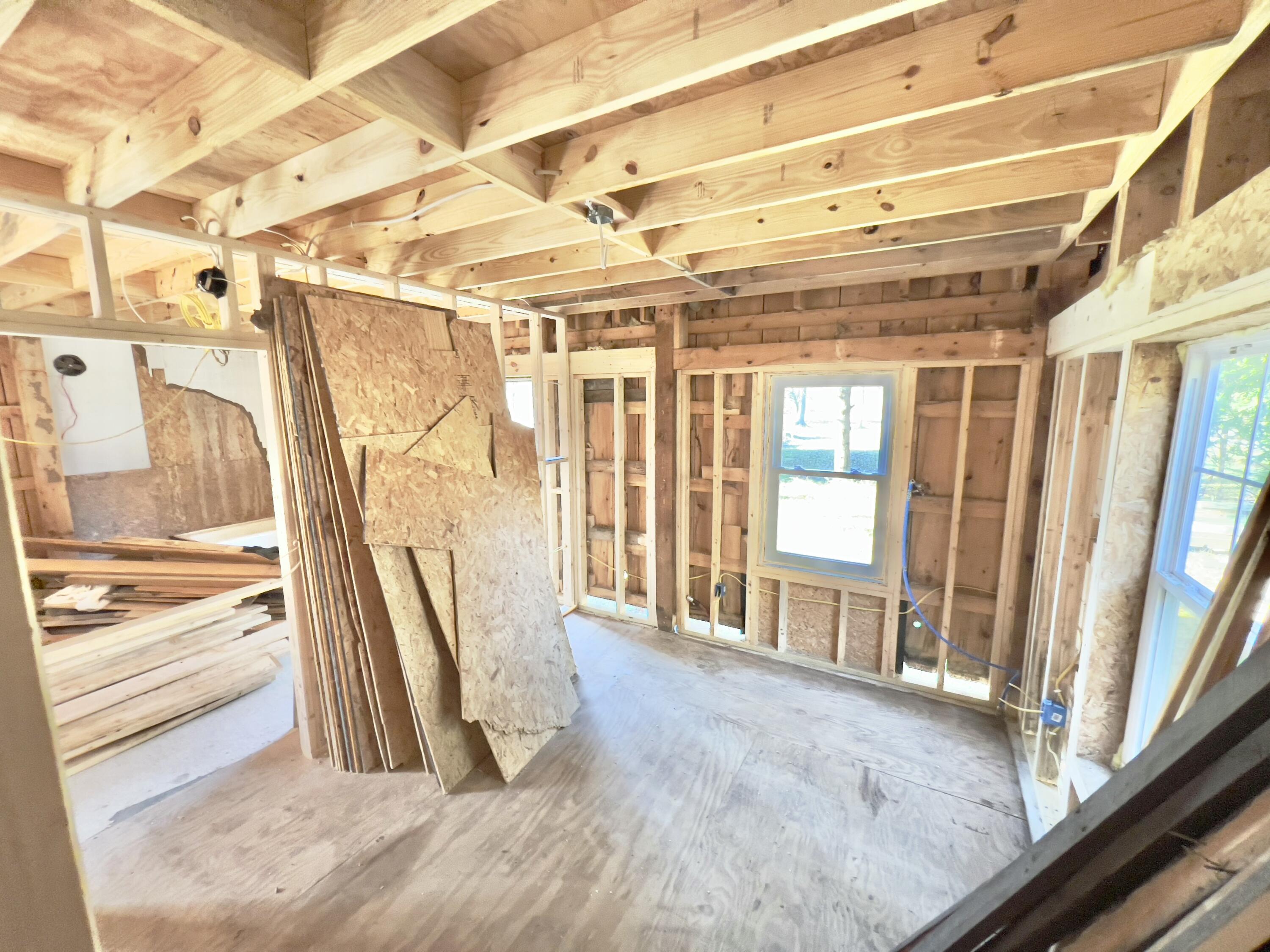 712 Point Road Willsboro, NY 12996 - Photo 22 of 39