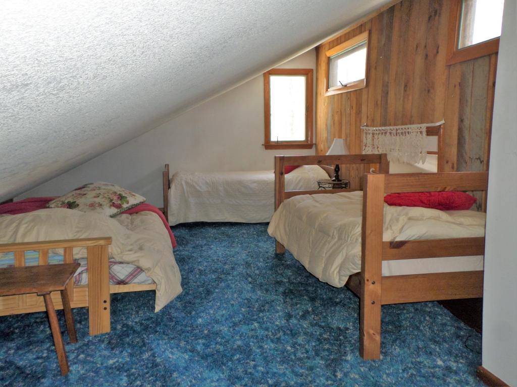 96 Donovan Farm Road Campton, NH 03223 - Photo 11 of 33