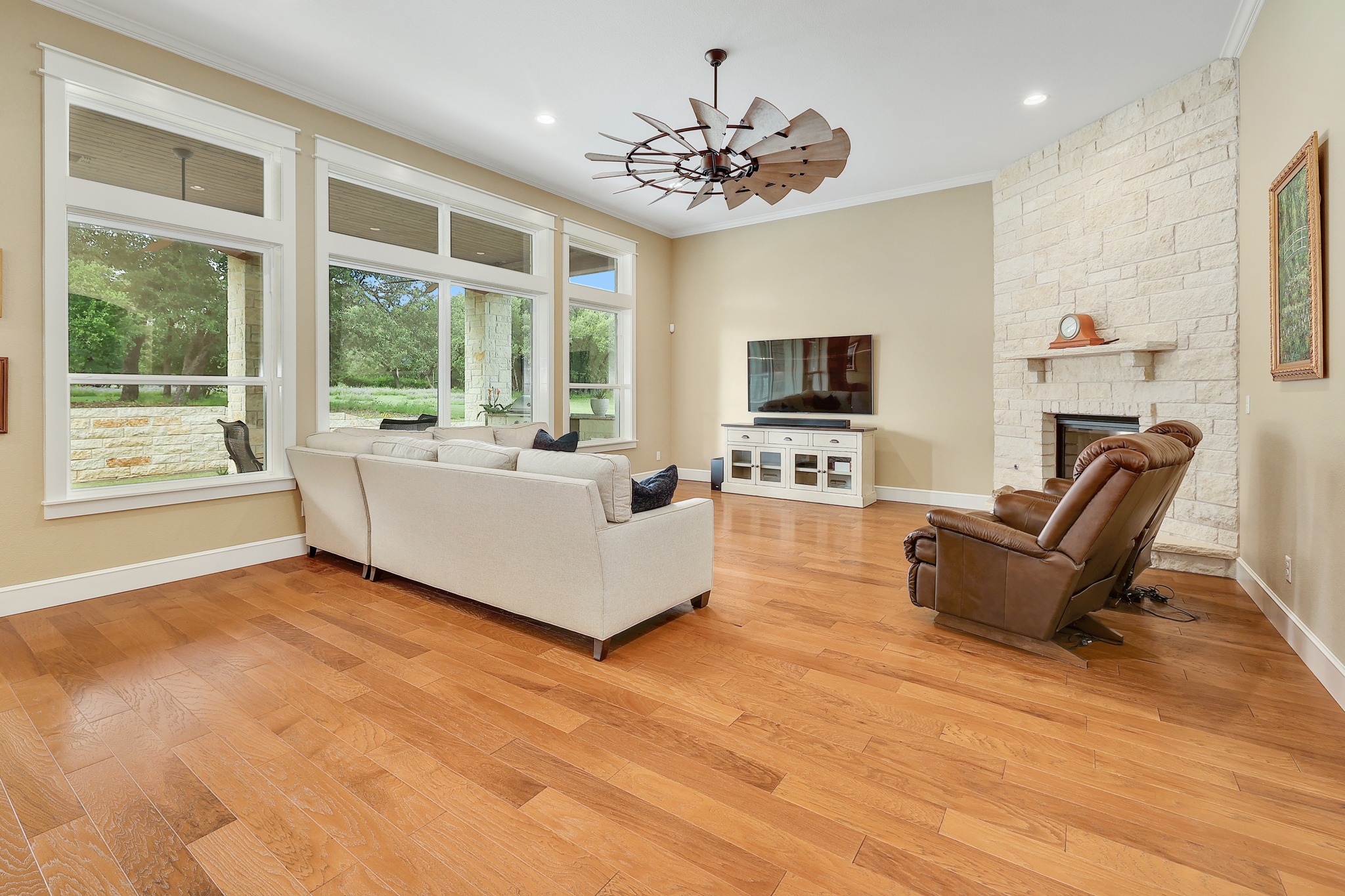 105 Arrowhead Road Georgetown, TX 78633 - Photo 8 of 40