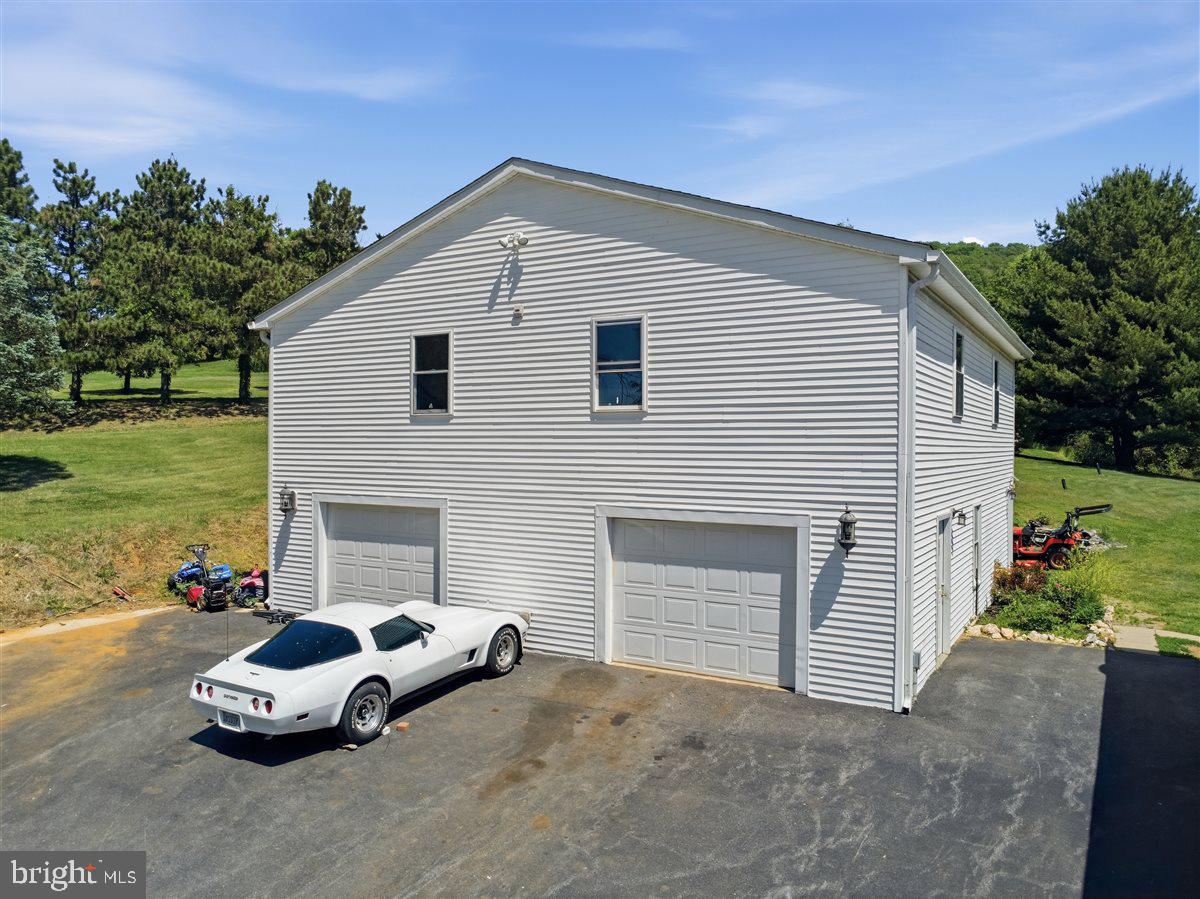 2915 Fry Road Jefferson, MD 21755 - Photo 2 of 61 Oversized Detached Garage